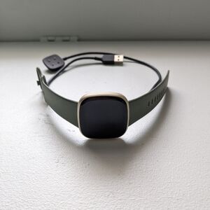 Fitbit Versa 3